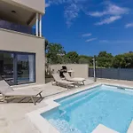 Karlo By Interhome Tatil Evi *