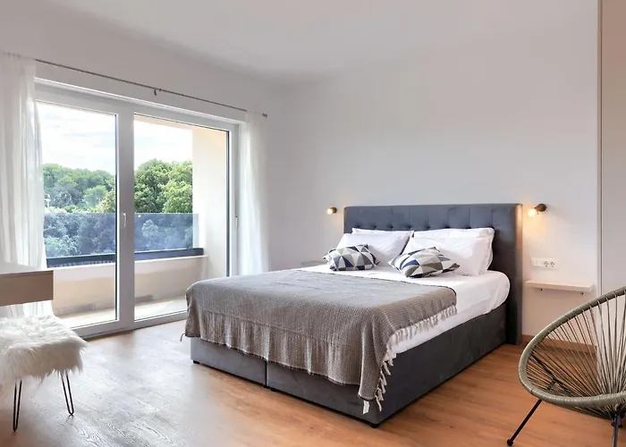 Karlo By Interhome Semesterbostad