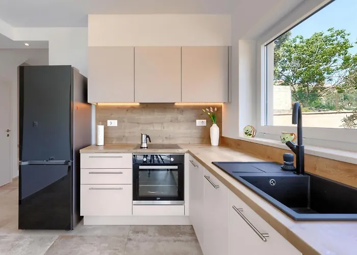 Karlo By Interhome *