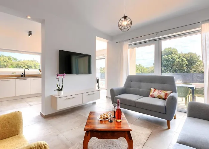 Karlo By Interhome Будинок відпочинку Пула