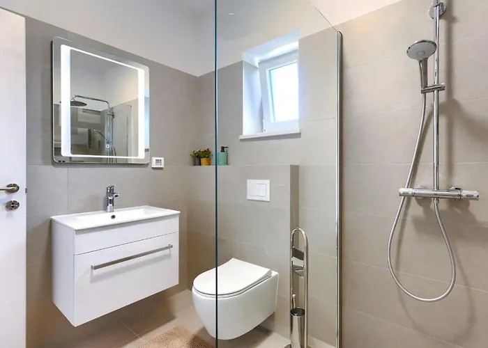 Semesterbostad Karlo By Interhome