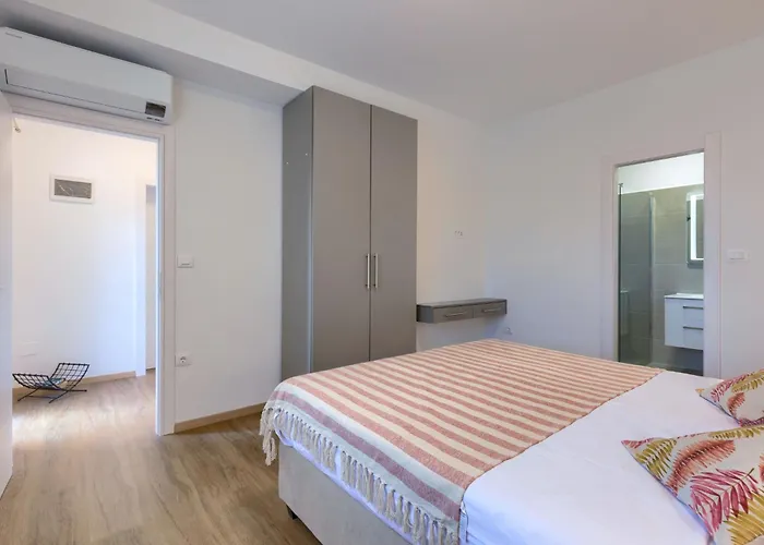 Karlo By Interhome Пула