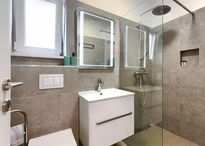 Semesterbostad Karlo By Interhome *