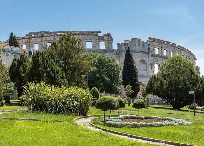 Karlo By Interhome Будинок відпочинку Пула